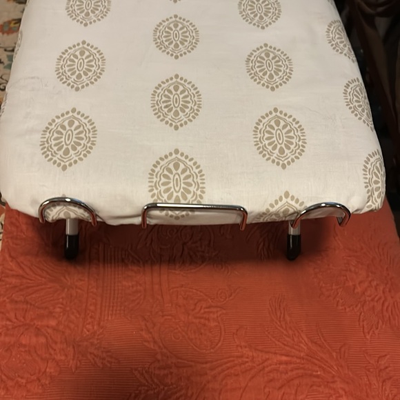 Folding/Table Top Ironing Board - Picture 8 of 13
